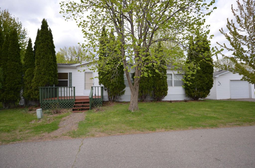 Photo of 324 Mozart Avenue E, Mankato, MN 56001 (MLS # 7069009)