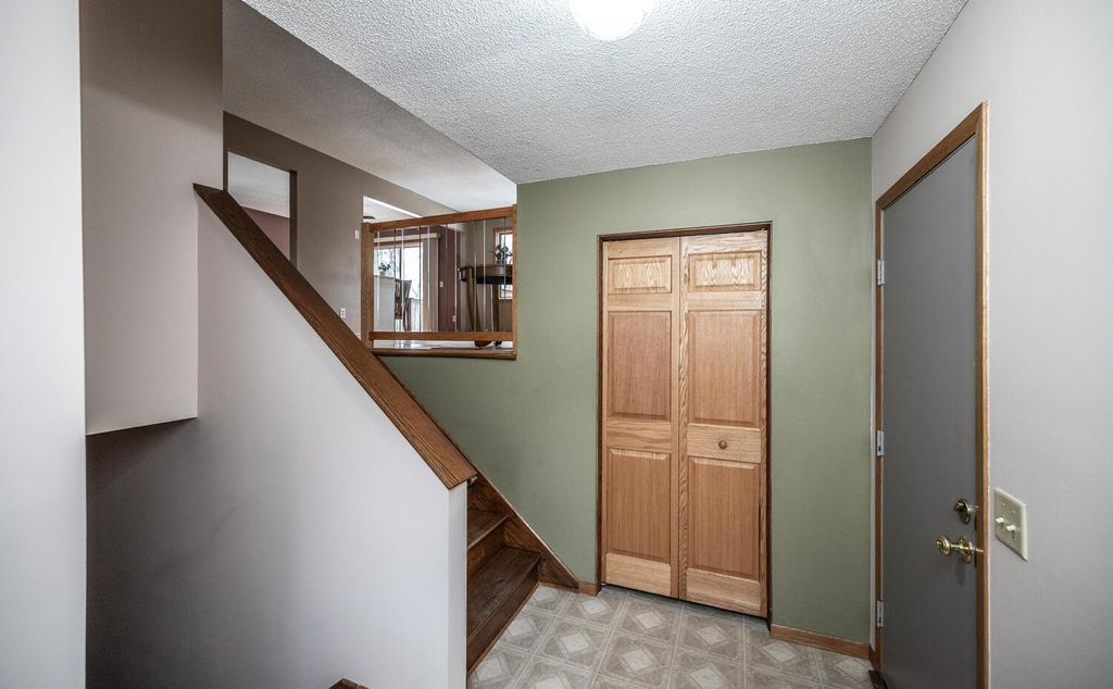 Photo of 768 Hiawatha Avenue, Vadnais Heights, MN 55127 (MLS # 7039971)
