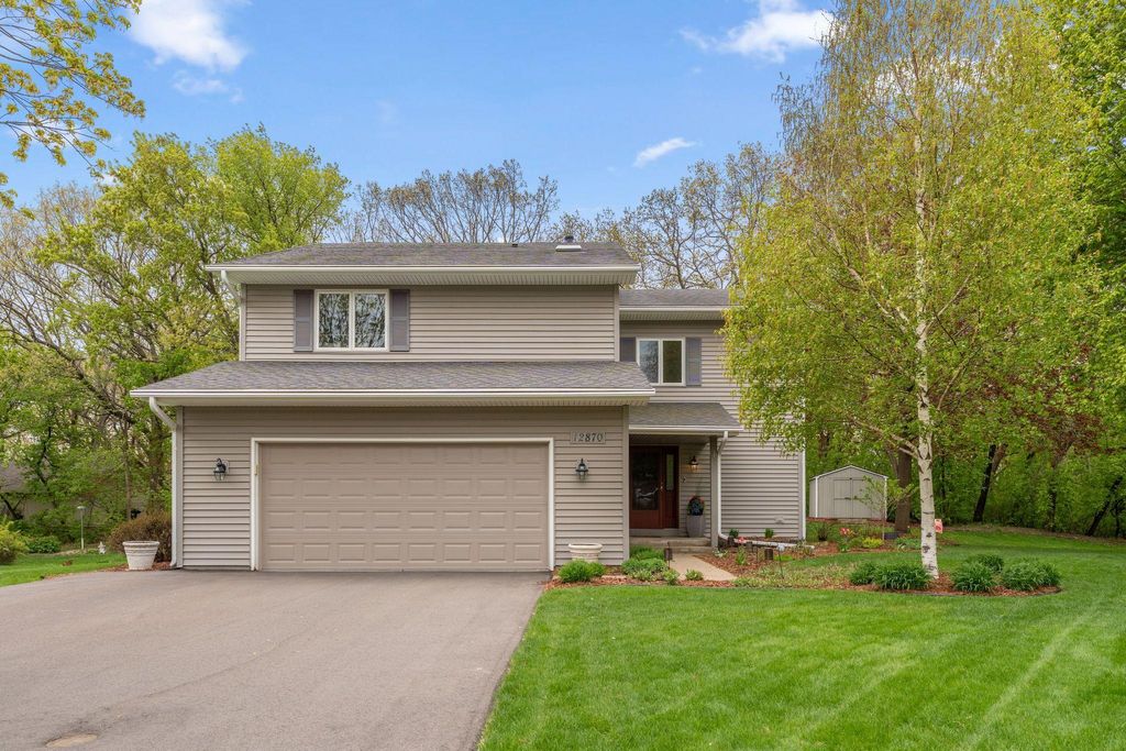 Photo of 12870 Essex Way, Apple Valley, MN 55124 (MLS # 7006565)