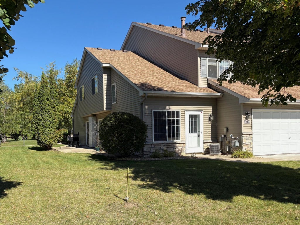 Photo of 8334 Delaney Drive, Inver Grove Heights, MN 55076 (MLS # 7149825)
