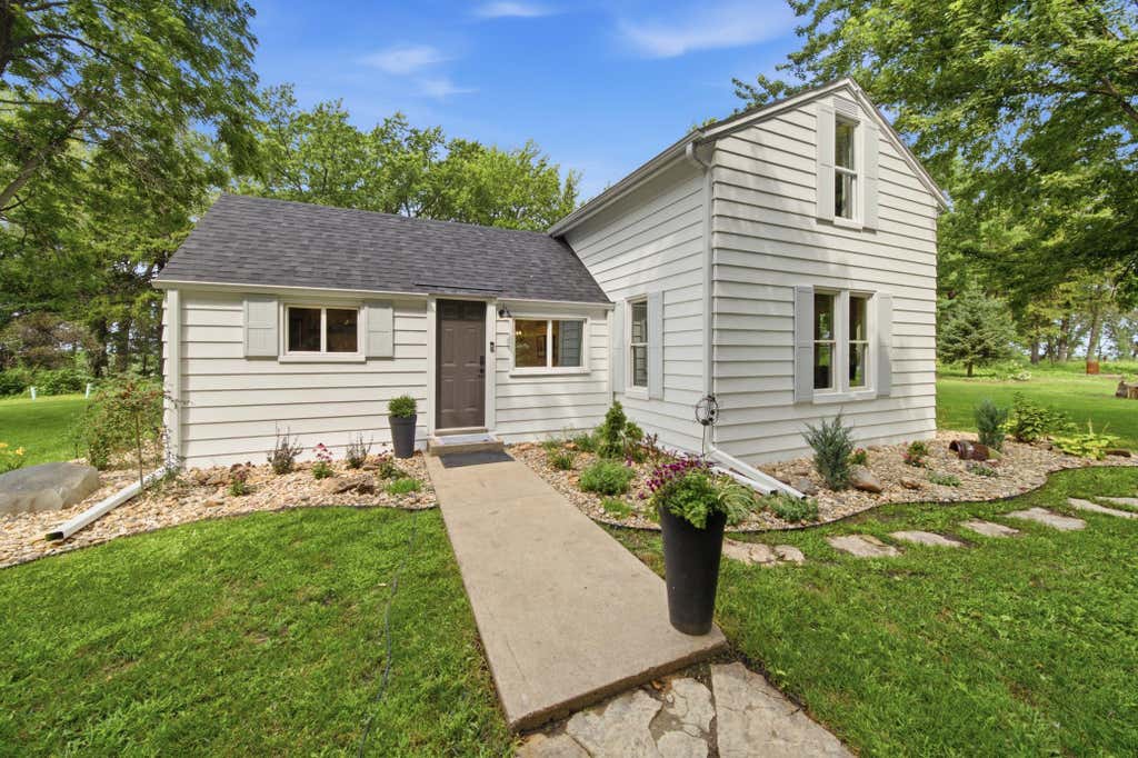 Photo of 10337 30 Highway SW, Hayfield, MN 55940 (MLS # 7122609)
