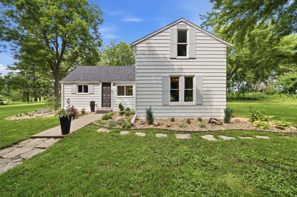 Photo of 10337 30 Highway SW, Hayfield, MN 55940 (MLS # 7122609)