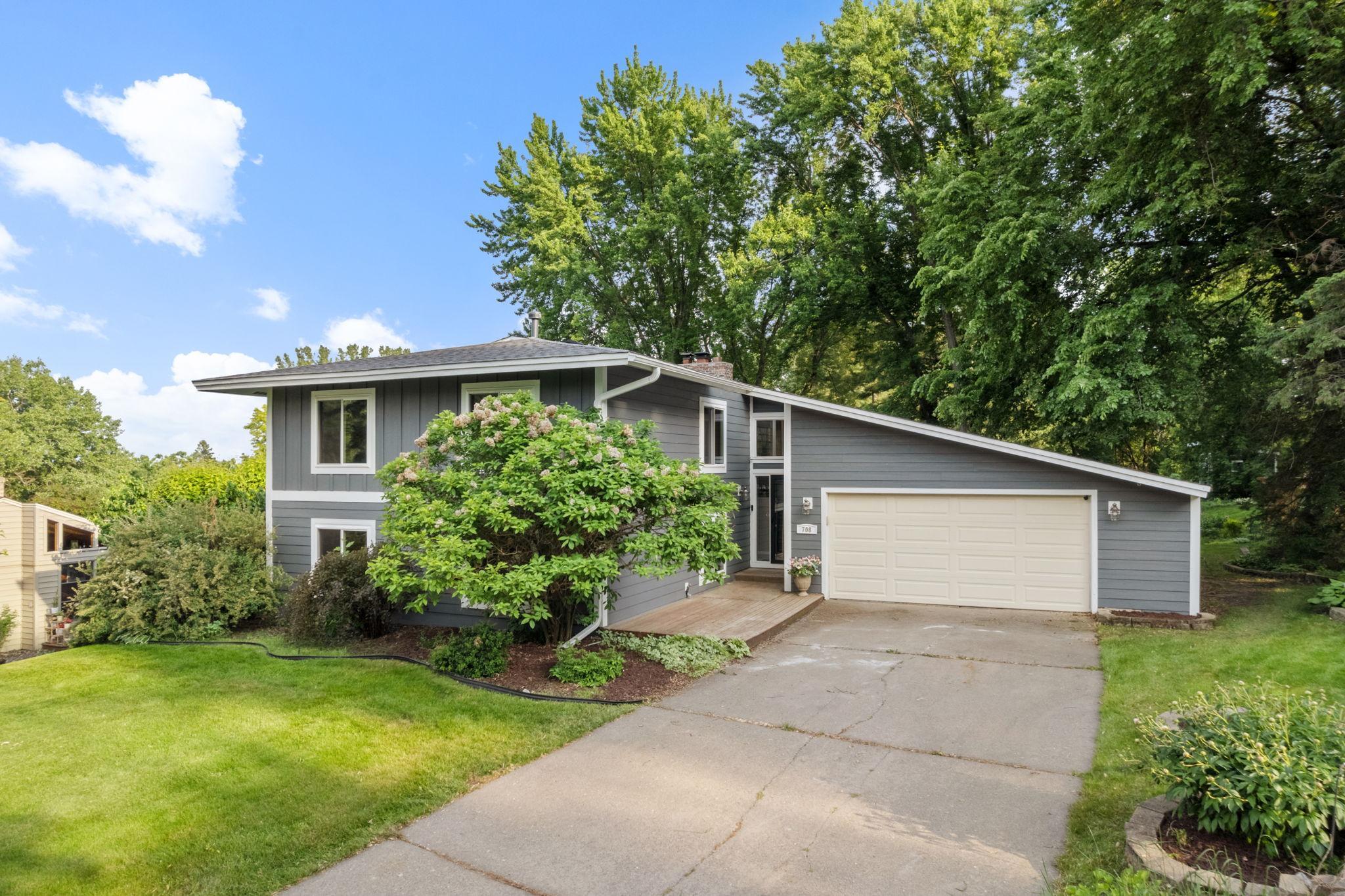 708 Brigadoon Circle