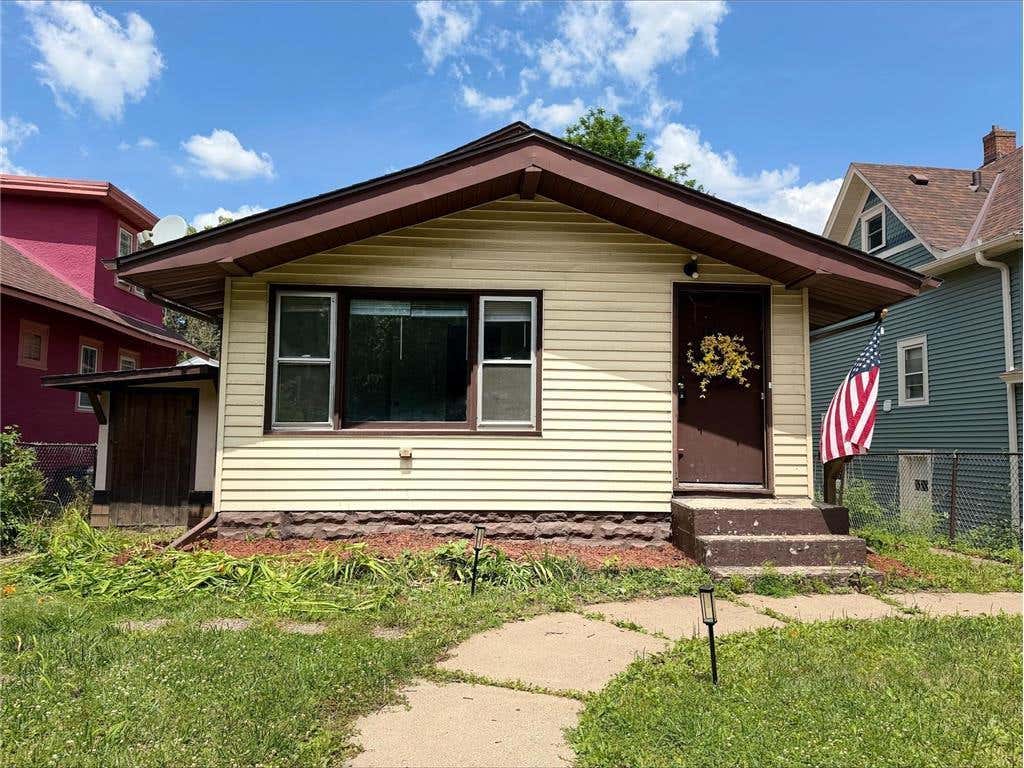 Photo of 1173 Mclean Avenue, Saint Paul, MN 55106 (MLS # 7112126)