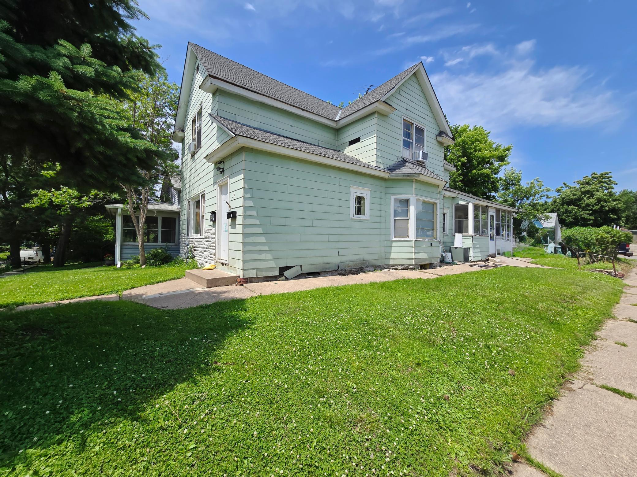 35 Front Avenue