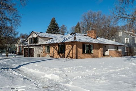 624 10th Street SW Willmar MN 56201