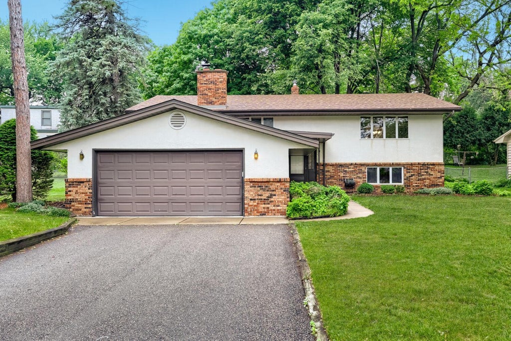 Photo of 6801 Willow Lane N, Brooklyn Center, MN 55430 (MLS # 7065417)