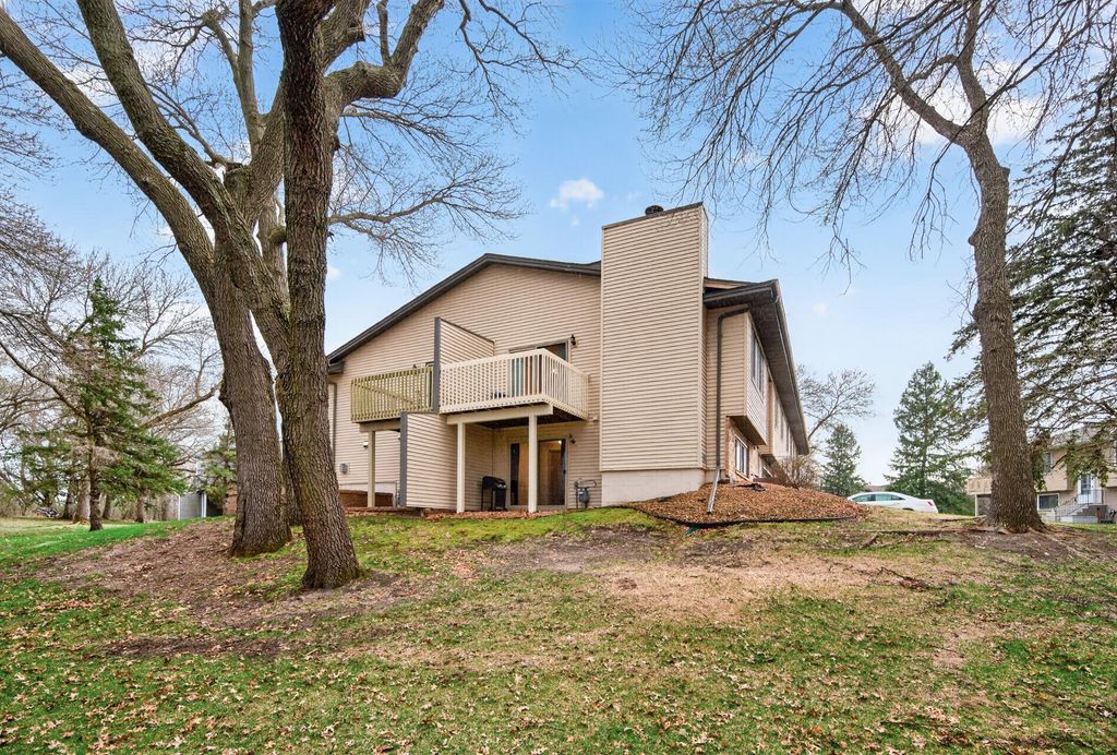 Photo of 818 Sherwood Road, Shoreview, MN 55126 (MLS # 7058687)