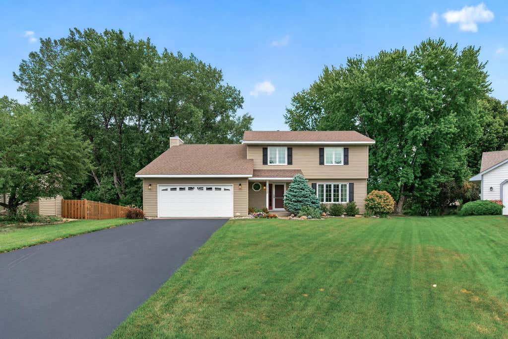 Photo of 13640 Gardenia Path, Apple Valley, MN 55124 (MLS # 7131749)