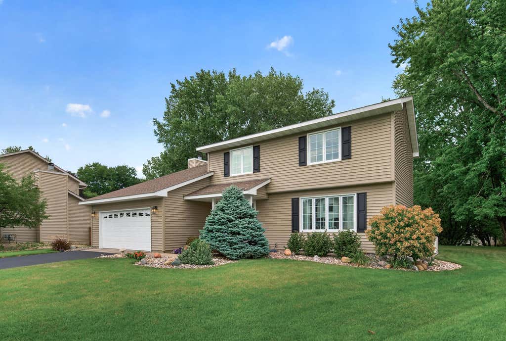Photo of 13640 Gardenia Path, Apple Valley, MN 55124 (MLS # 7131749)