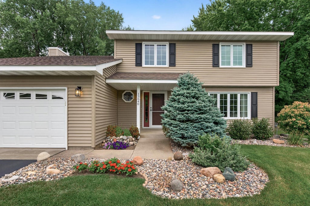 Photo of 13640 Gardenia Path, Apple Valley, MN 55124 (MLS # 7131749)