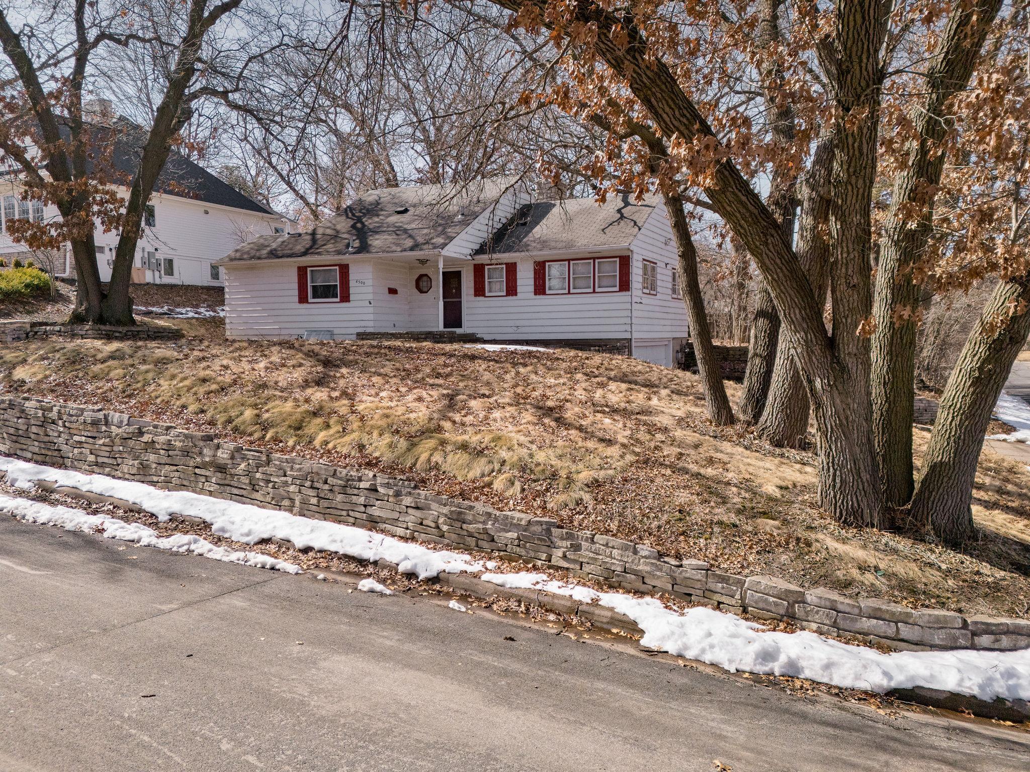 4500 Parkside Lane