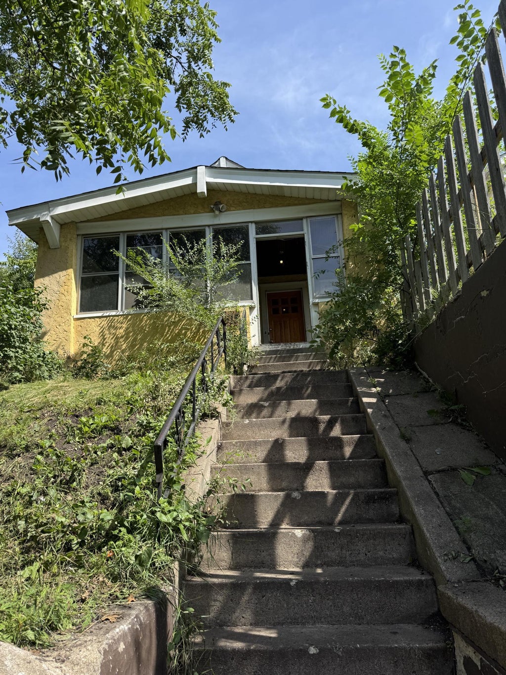 Photo of 1615 7th Street E, Saint Paul, MN 55106 (MLS # 7107540)