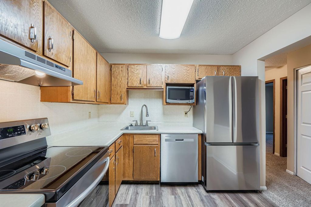 Photo of 1887 Silver Bell Road #103, Eagan, MN 55122 (MLS # 7002977)