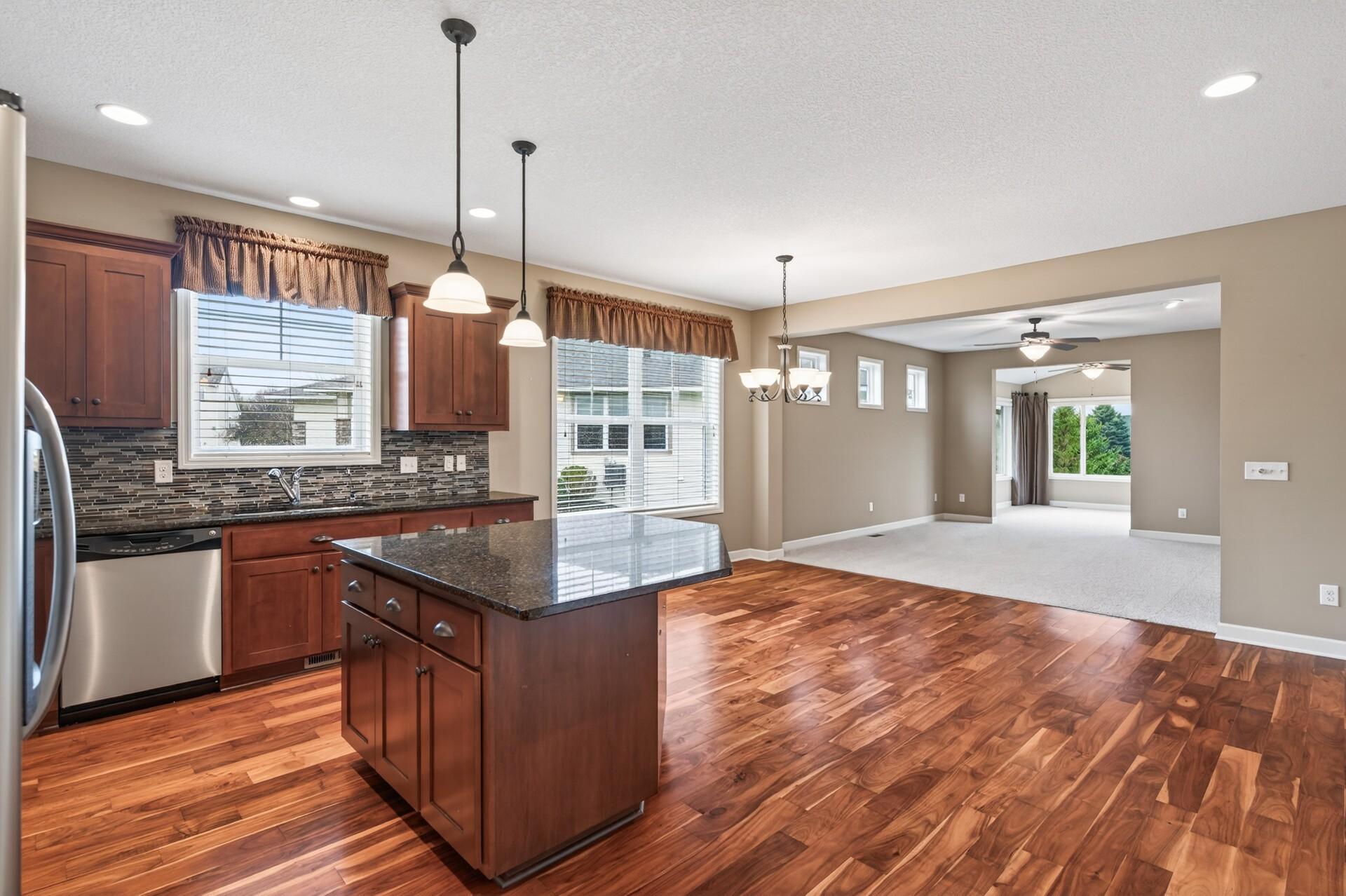 10727 Kingsfield Lane