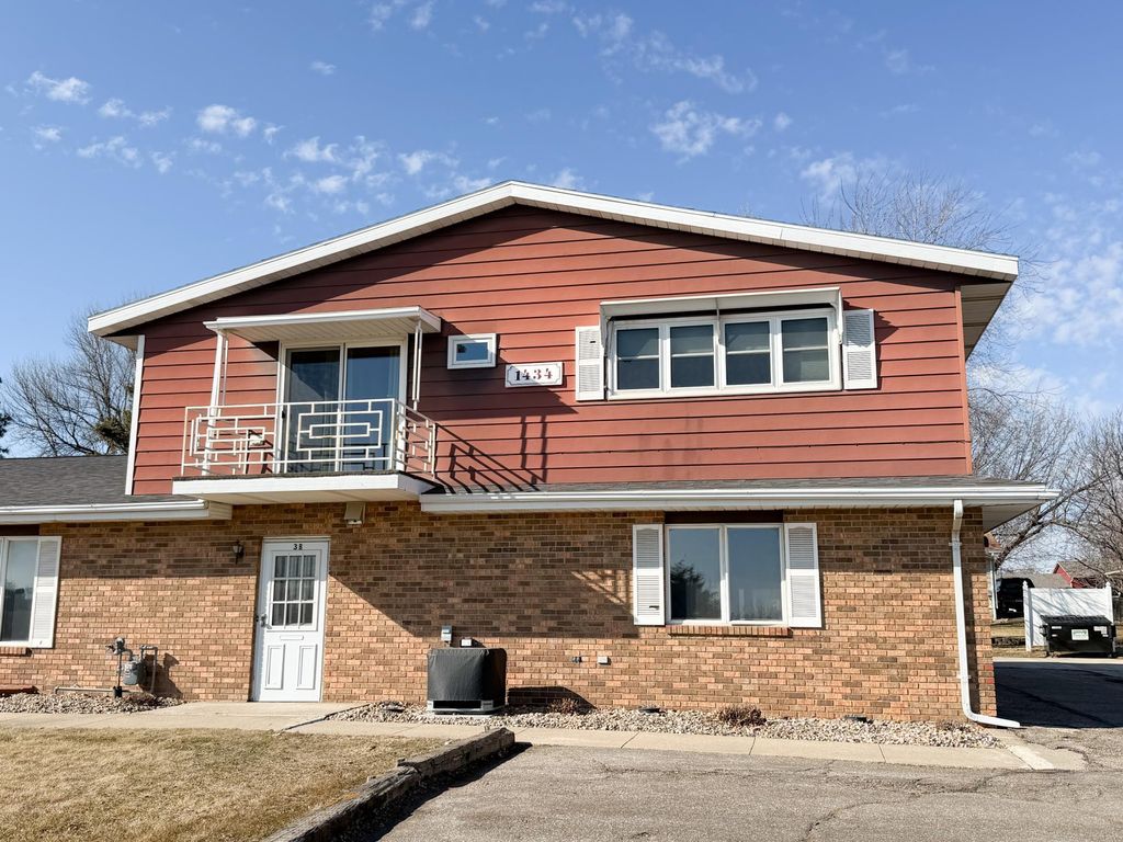 Photo of 1434 1st Avenue SW #3B, Worthington, MN 56187 (MLS # 7020870)