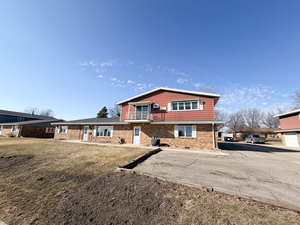 Photo of 1434 1st Avenue SW #3B, Worthington, MN 56187 (MLS # 7020870)