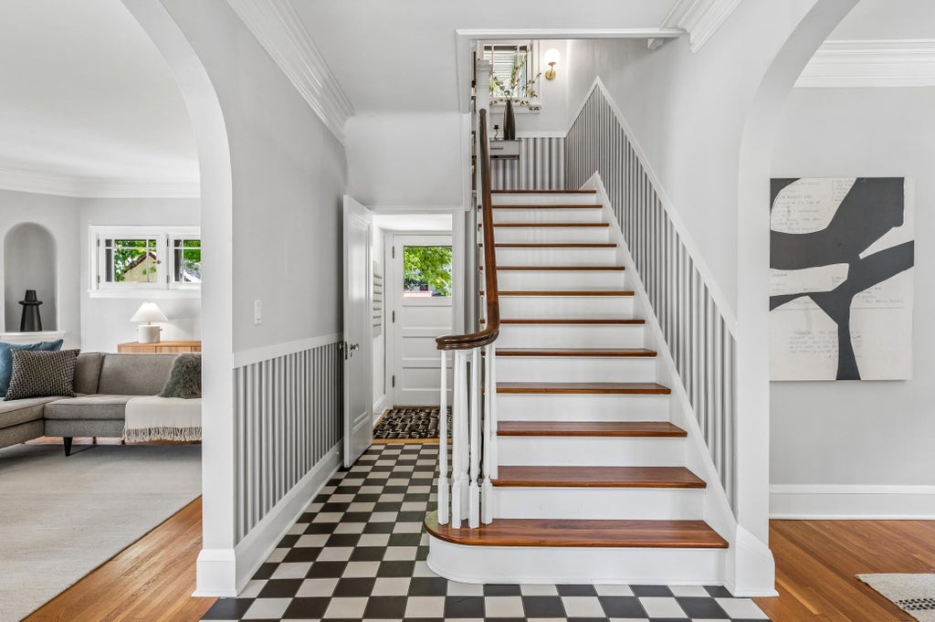 Photo of 2325 Cromwell Drive, Minneapolis, MN 55410 (MLS # 7098566)