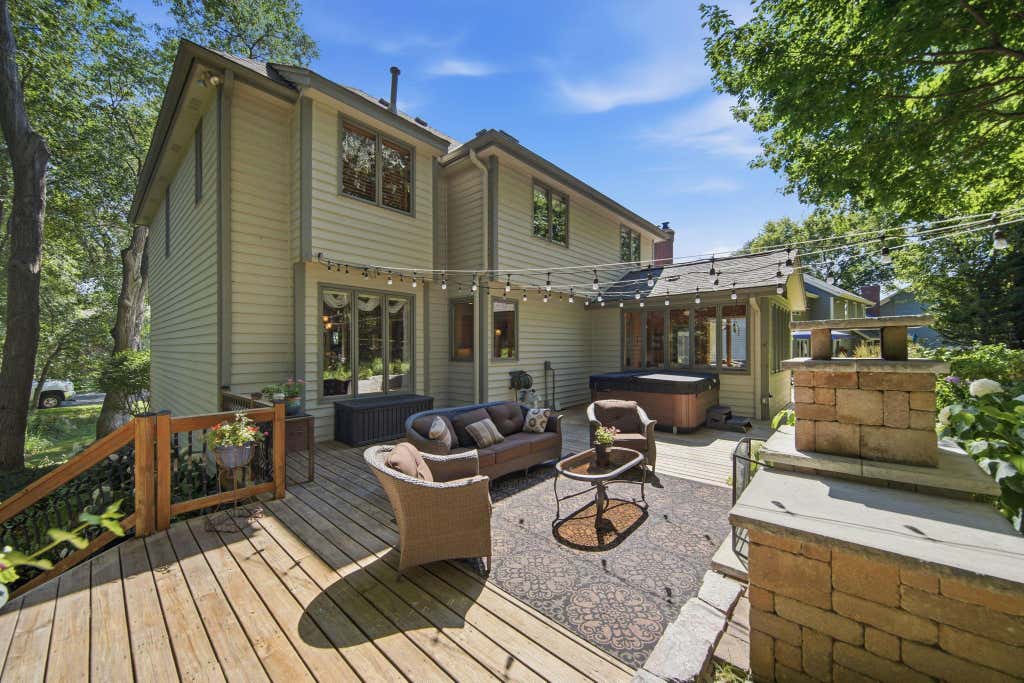 Photo of 699 Bridle Ridge Road, Eagan, MN 55123 (MLS # 7108735)