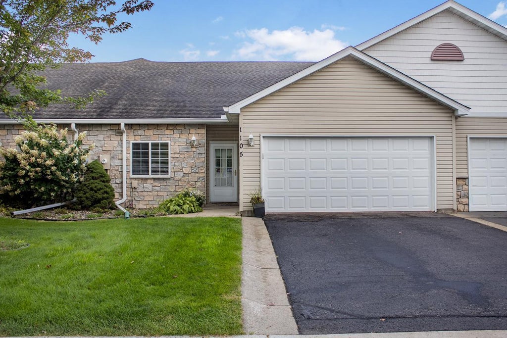 Photo of 1105 Iris Drive, White Bear Lake, MN 55127 (MLS # 7131734)