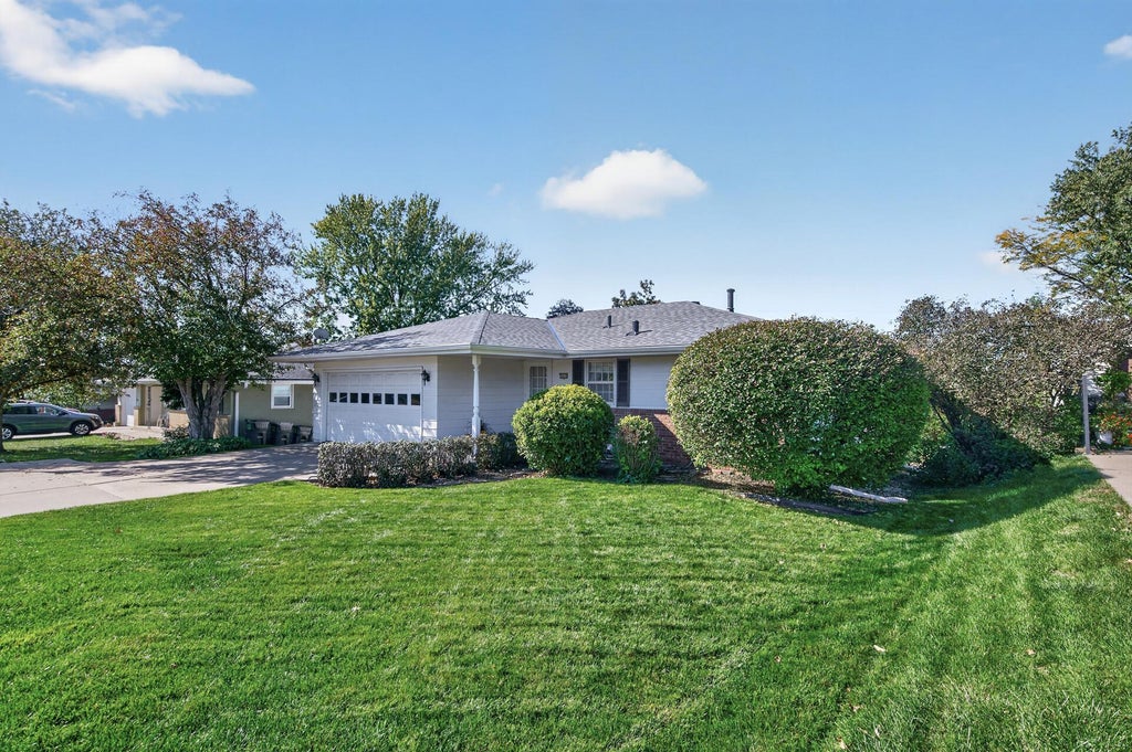 Photo of 3412 Silver Lake Road NE, Saint Anthony, MN 55418 (MLS # 7158012)