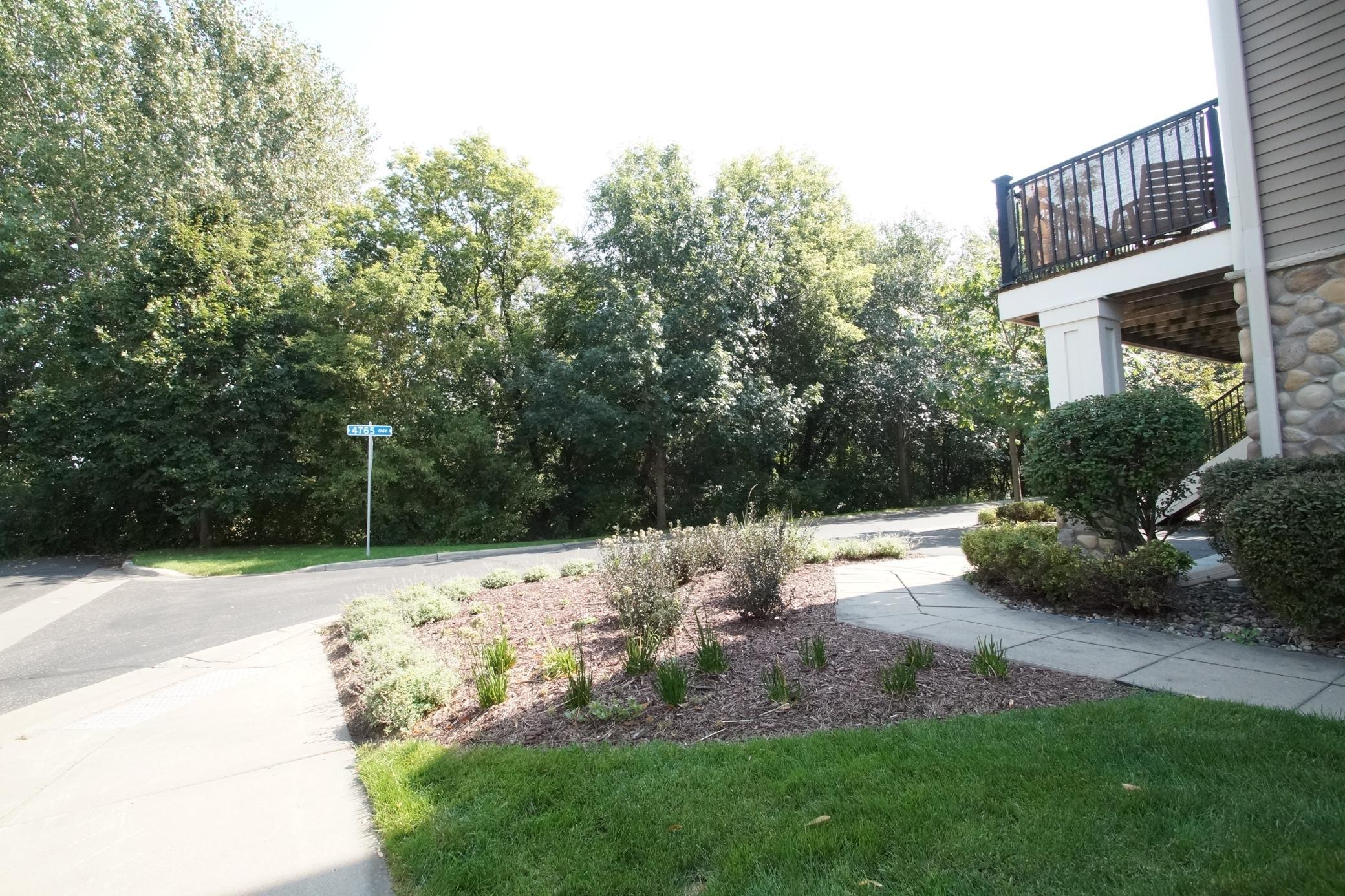 4765 Victor Path 1