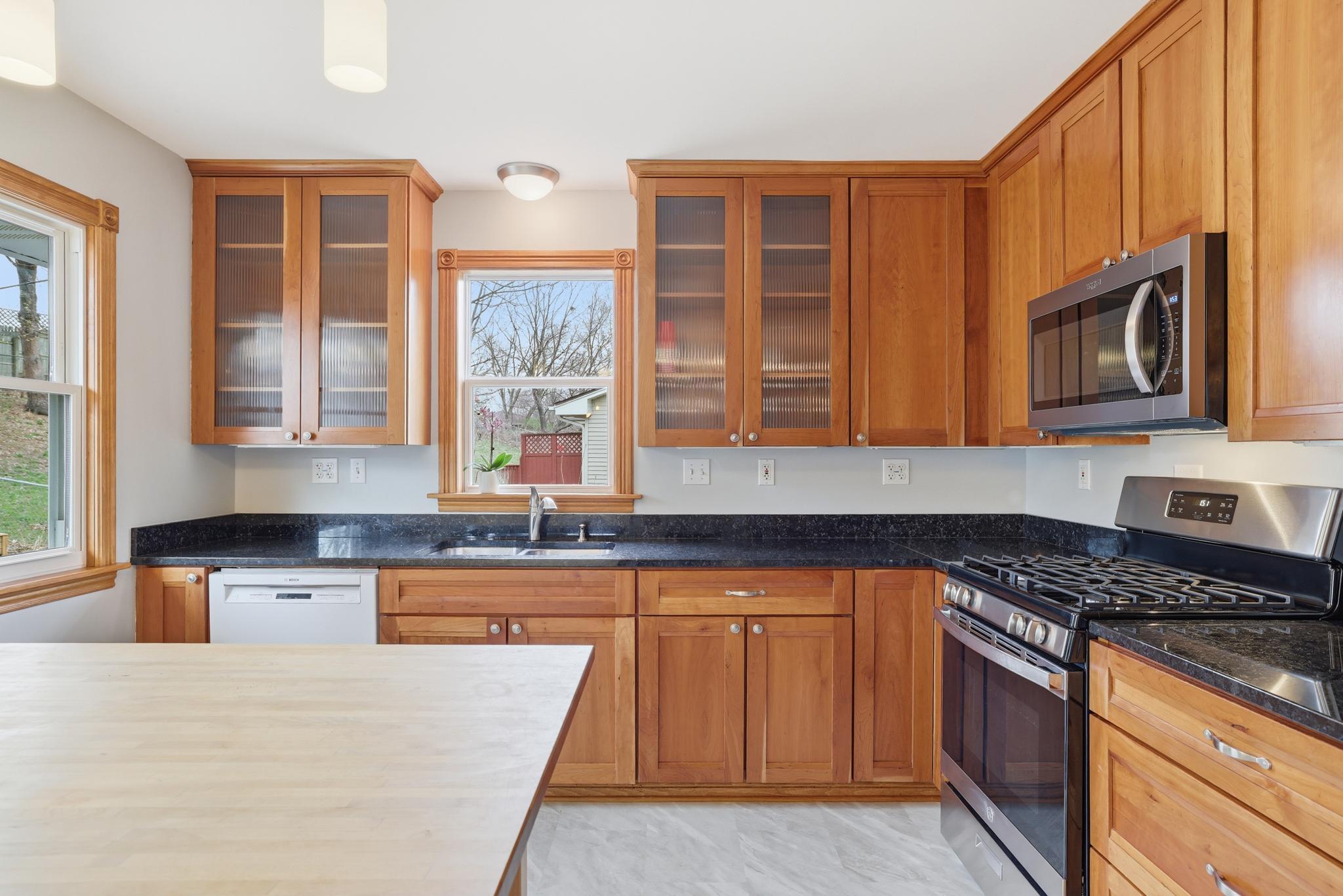8433 Morris Circle