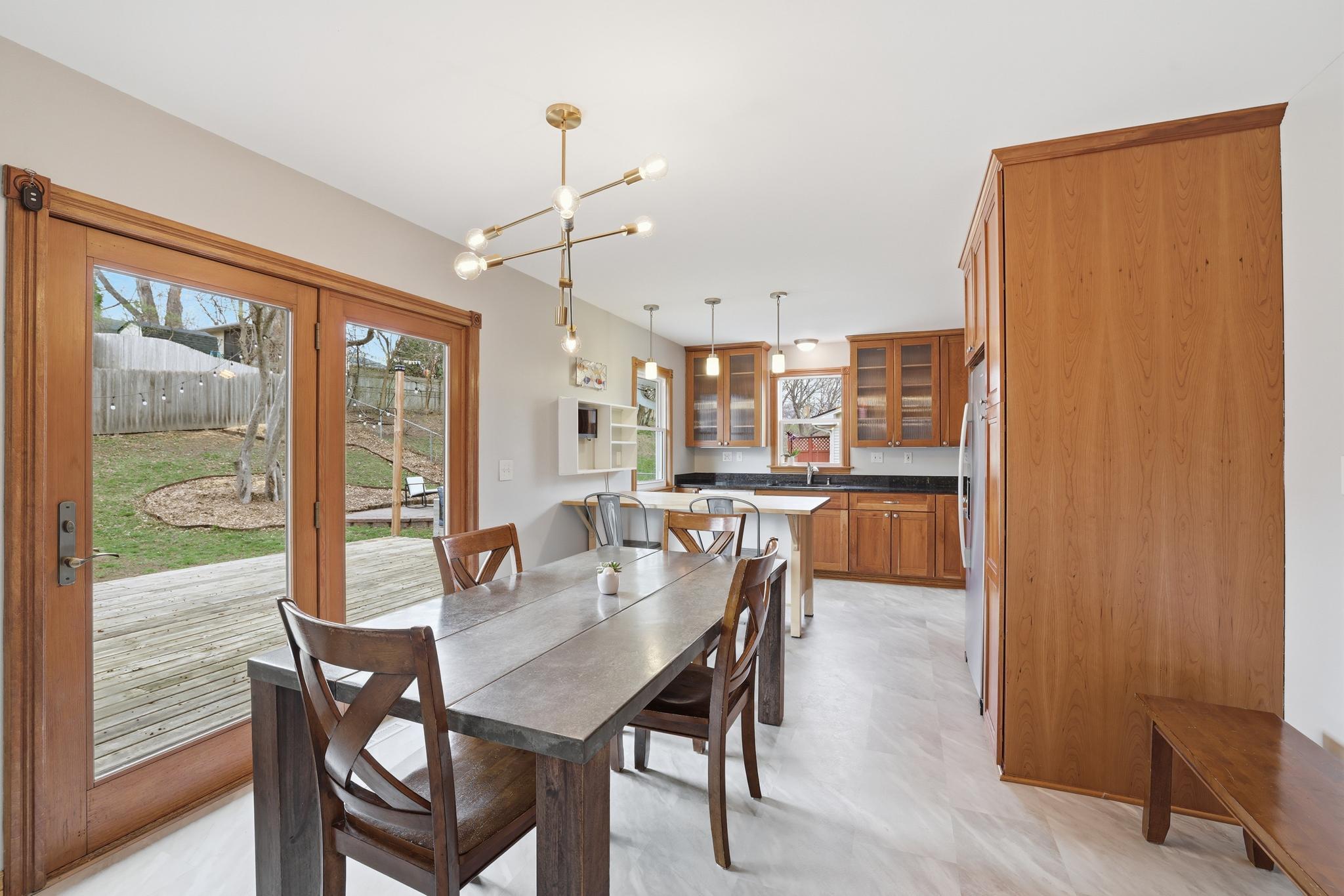 8433 Morris Circle