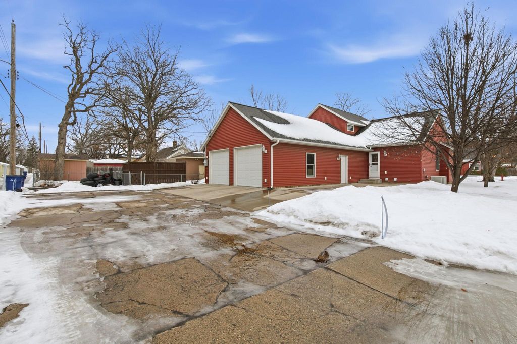 Photo of 1403 8th Avenue N, Saint Cloud, MN 56303 (MLS # 7008407)