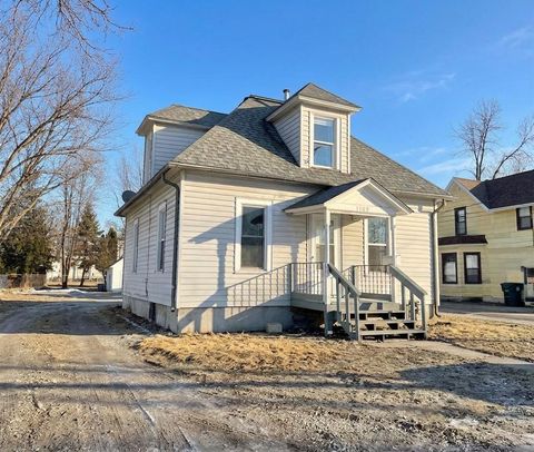 Photo of 1103 7th Street NW, Faribault, MN 55021 (MLS # 7012442)