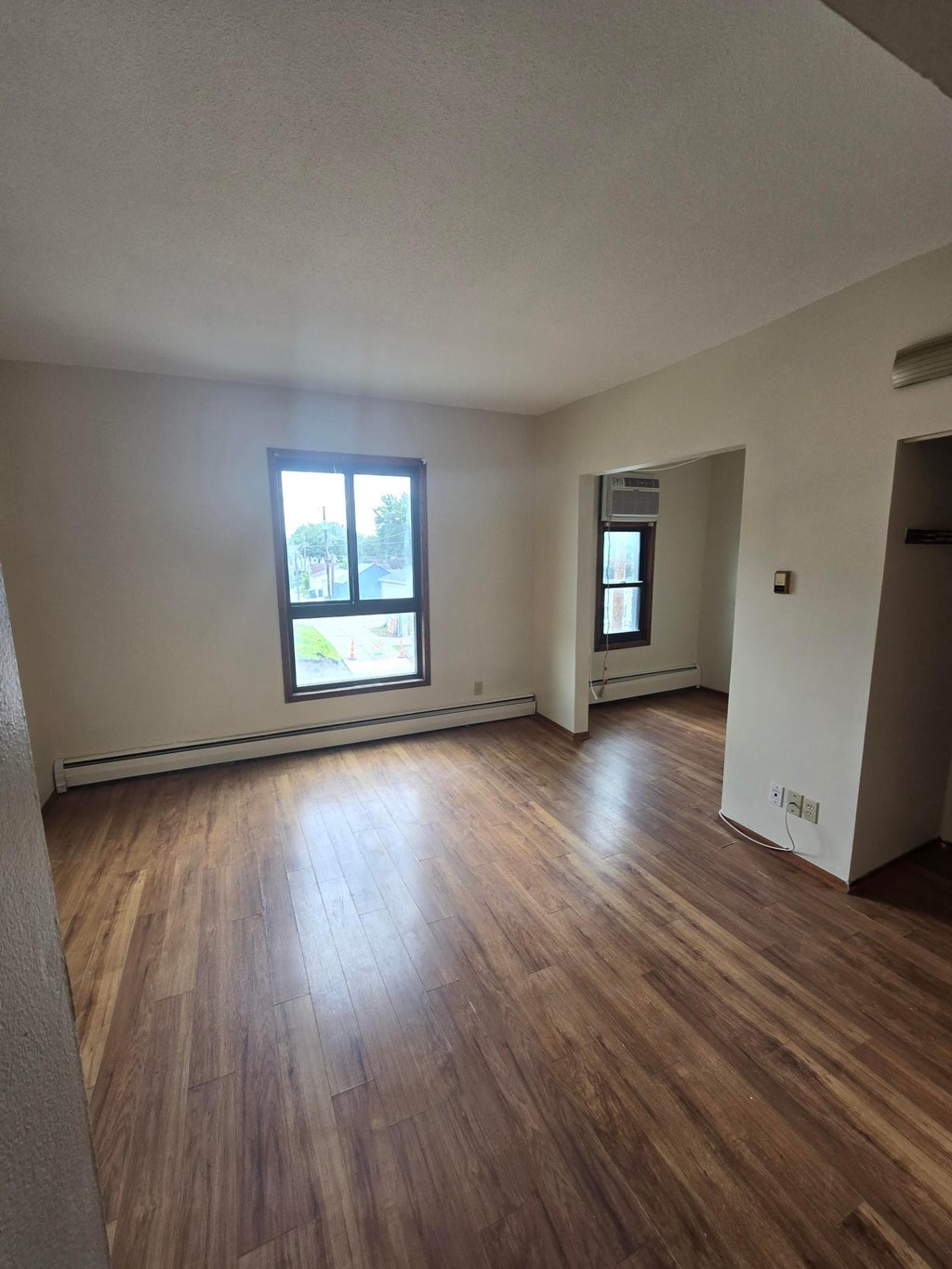 Photo of 817 Lowry Avenue NE #03, Minneapolis, MN 55418 (MLS # 7149303)
