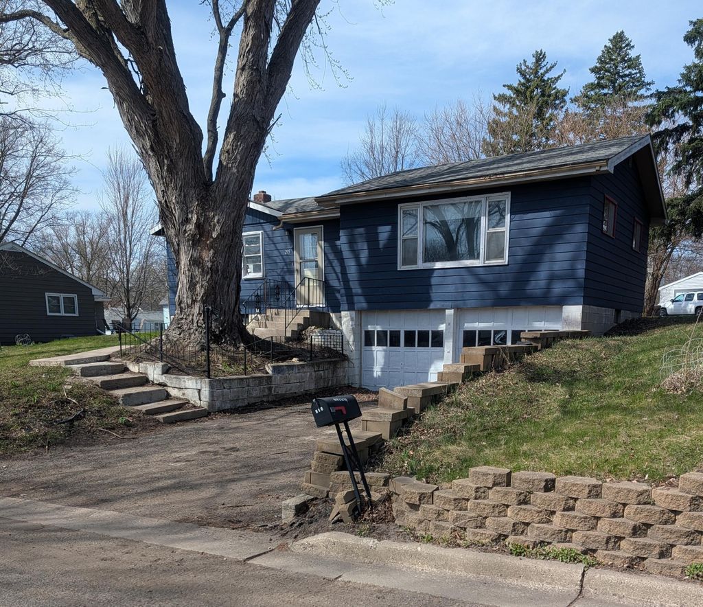 Photo of 215 N 11th Street, Montevideo, MN 56265 (MLS # 7056772)