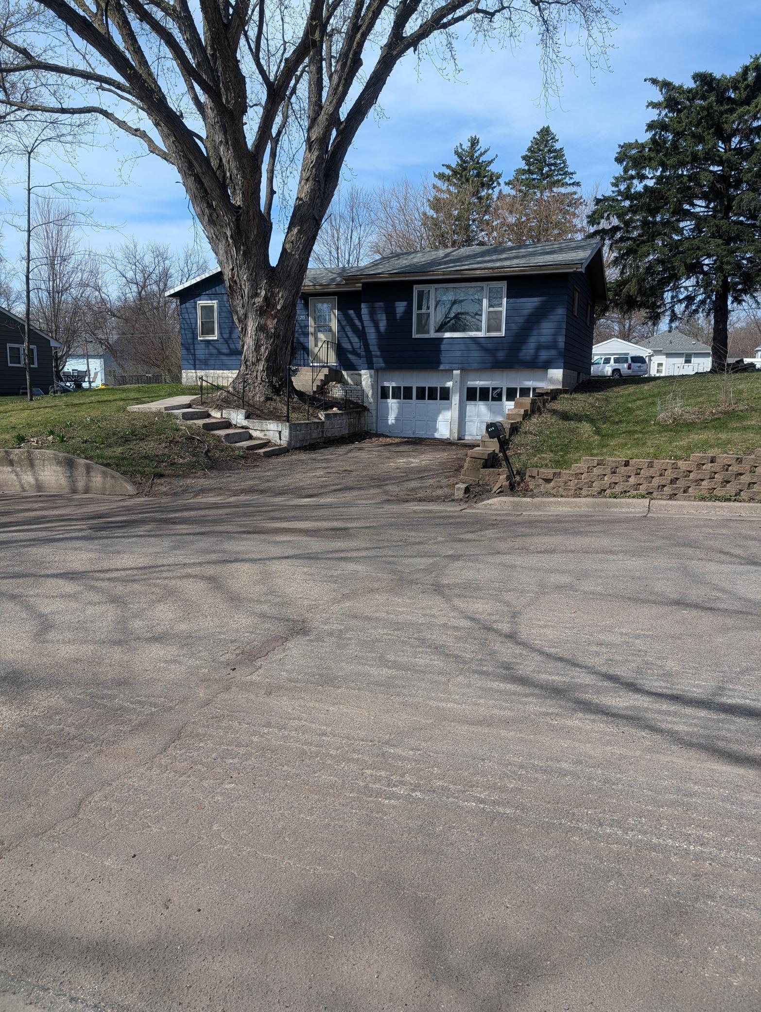 215 N 11th Street