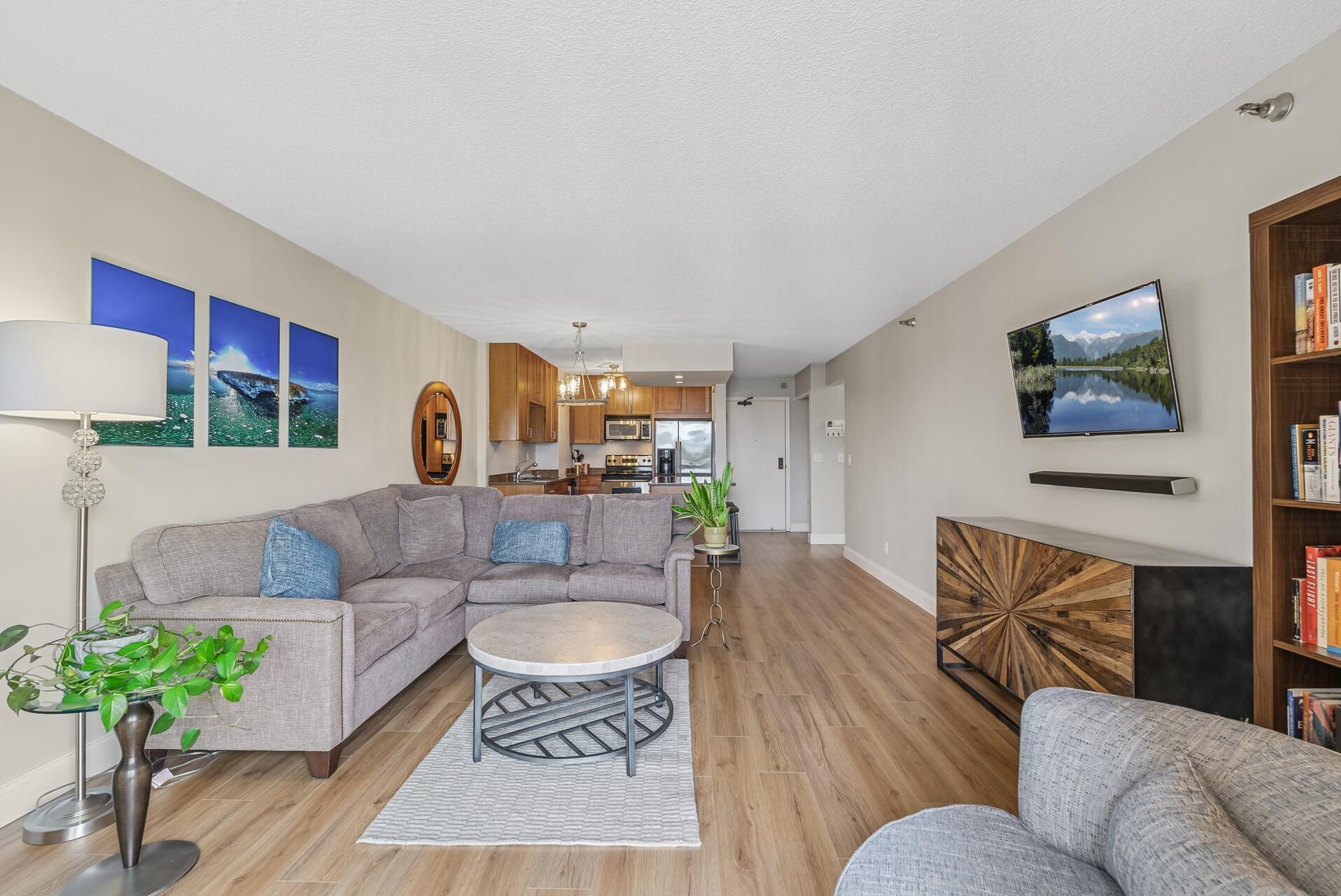 401 S 1st Street 415