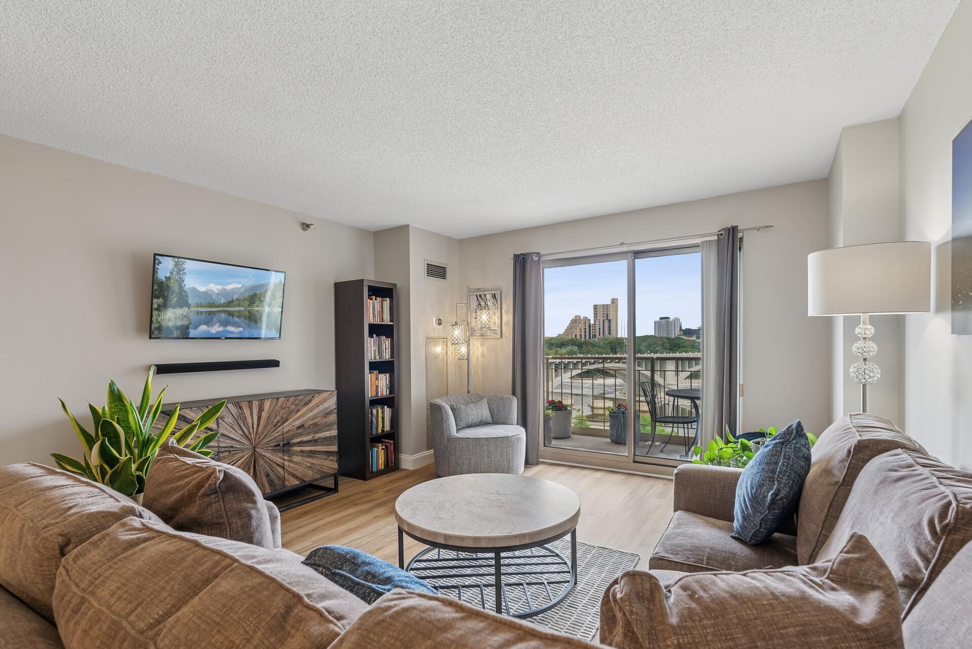401 S 1st Street 415