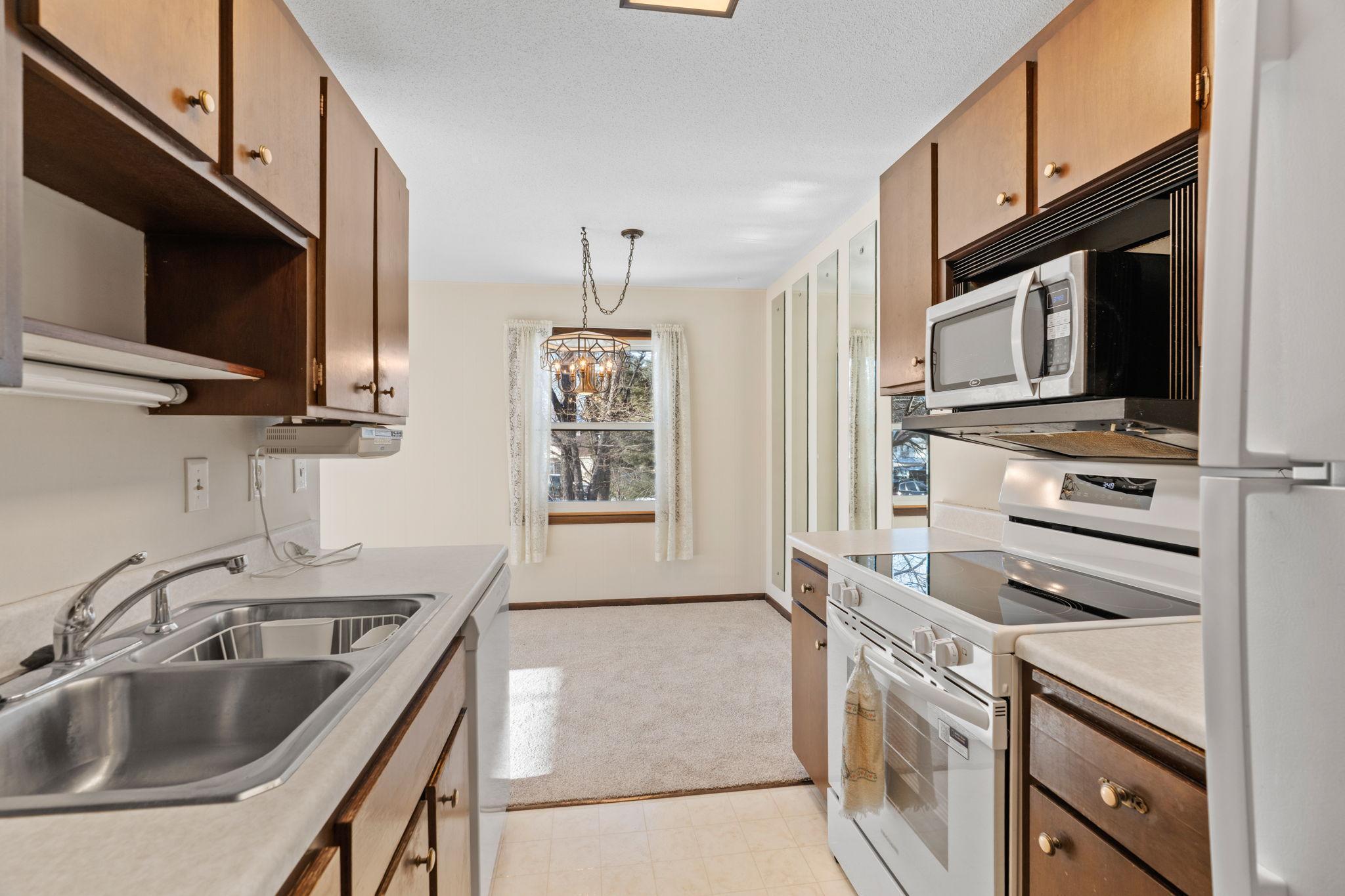 10113 W 34th Street 228