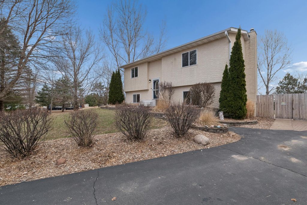 Photo of 37625 Eleanor Avenue, North Branch, MN 55056 (MLS # 7040983)