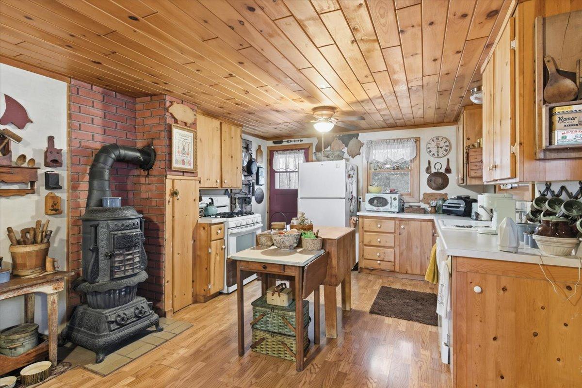 2170 County Road 5 NW