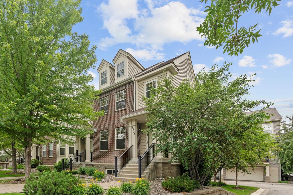 Photo of 8324 Labont Way, Eden Prairie, MN 55344 (MLS # 7017437)