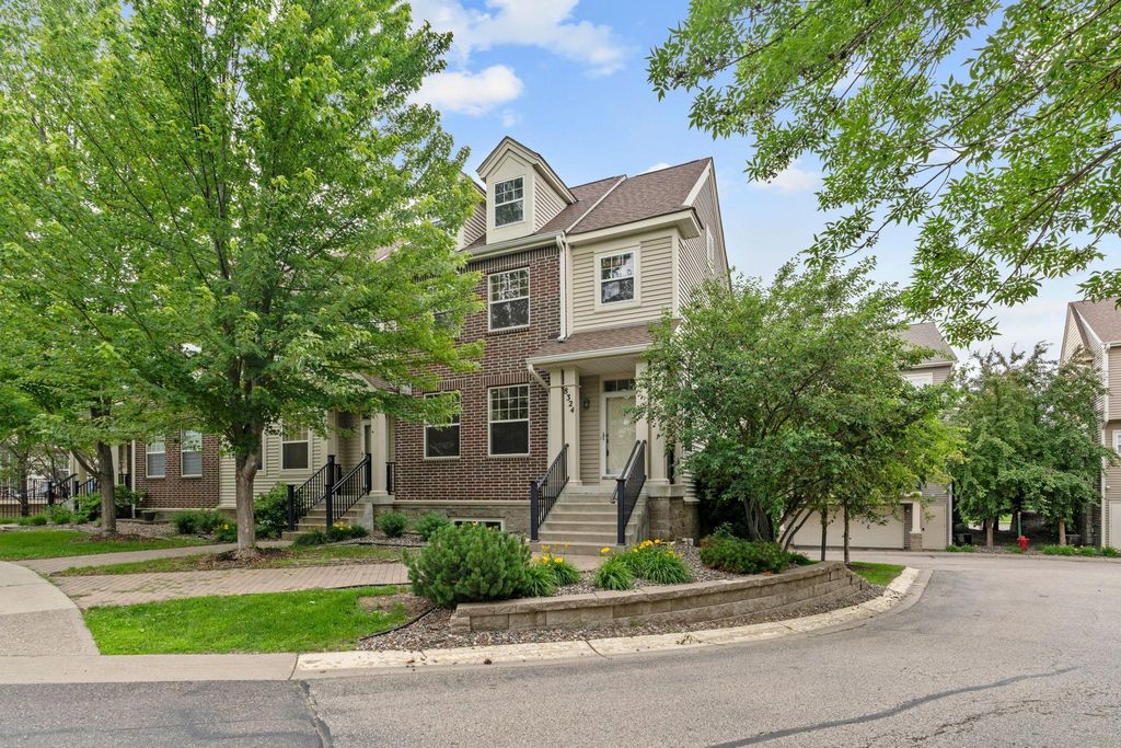 Photo of 8324 Labont Way, Eden Prairie, MN 55344 (MLS # 7017437)