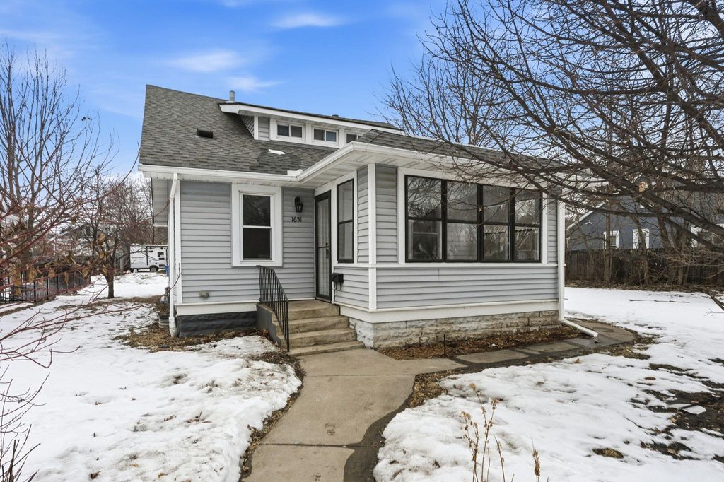 Photo of 1651 Thomas Avenue N, Minneapolis, MN 55411 (MLS # 7013104)