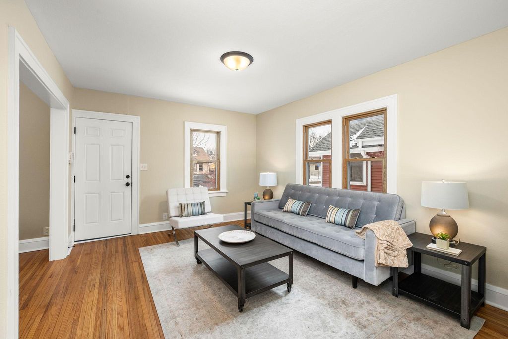 Photo of 1651 Thomas Avenue N, Minneapolis, MN 55411 (MLS # 7013104)