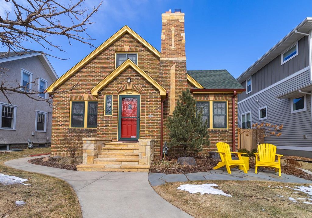 Photo of 1667 Niles Avenue, Saint Paul, MN 55116 (MLS # 7009227)