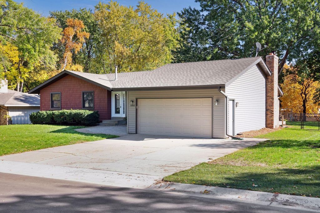 Photo of 6802 Cottonwood Lane N, Maple Grove, MN 55369 (MLS # 7029243)