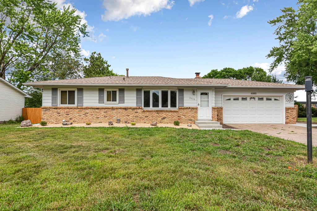 Photo of 2033 Bluestone Lane, Eagan, MN 55122 (MLS # 7154997)