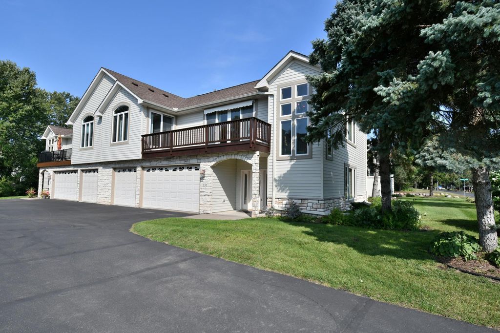 Photo of 530 Lakeside Bay Drive S, Bayport, MN 55003 (MLS # 6823068)