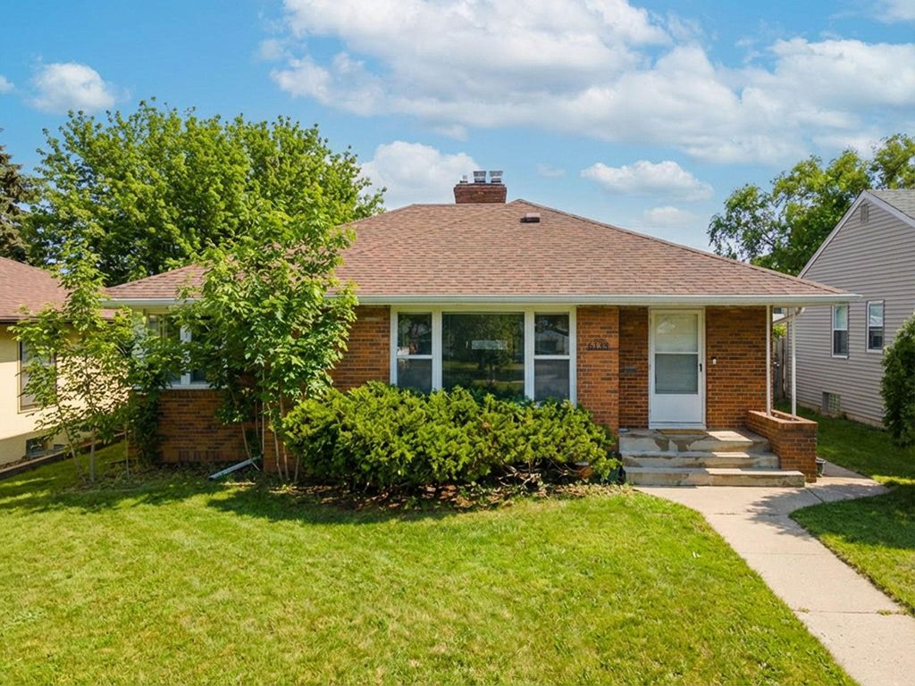 Photo of 6133 15th Avenue S, Minneapolis, MN 55423 (MLS # 6816217)