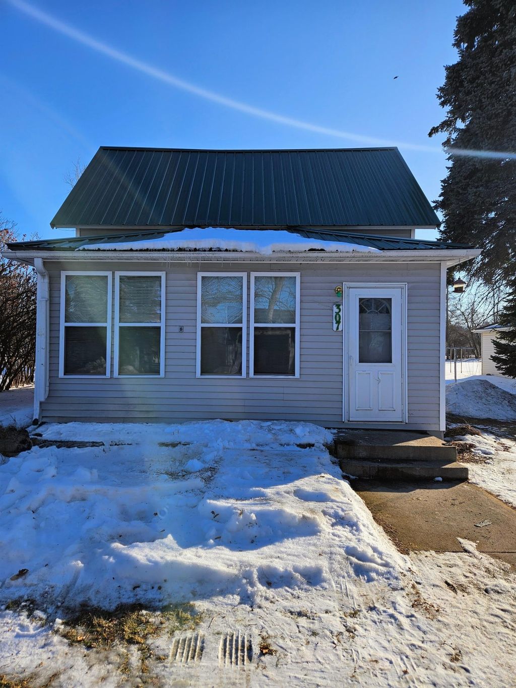 Photo of 307 Leslie Avenue W, Clarissa, MN 56440 (MLS # 7019979)