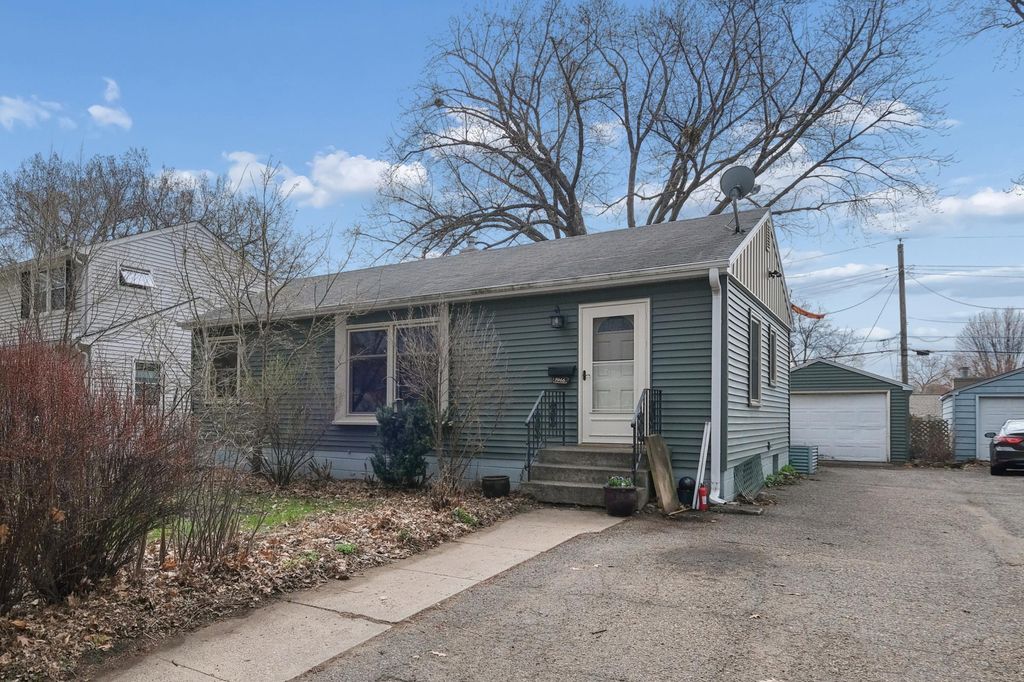Photo of 1946 Dorothea Avenue, Saint Paul, MN 55116 (MLS # 7054568)