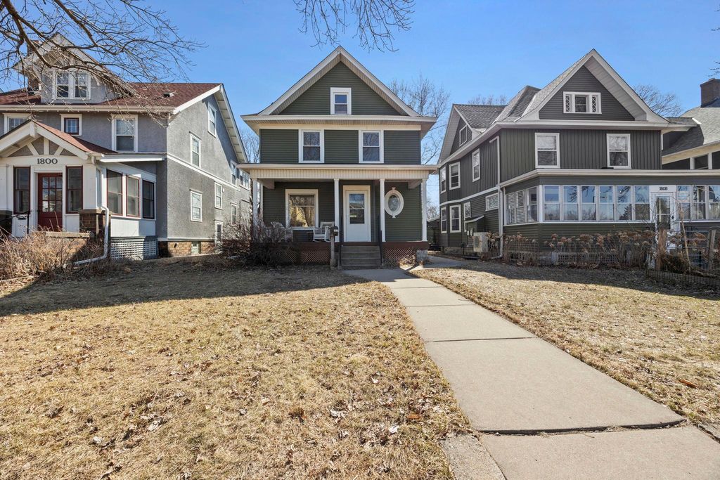 Photo of 1804 Iglehart Avenue, Saint Paul, MN 55104 (MLS # 7044383)